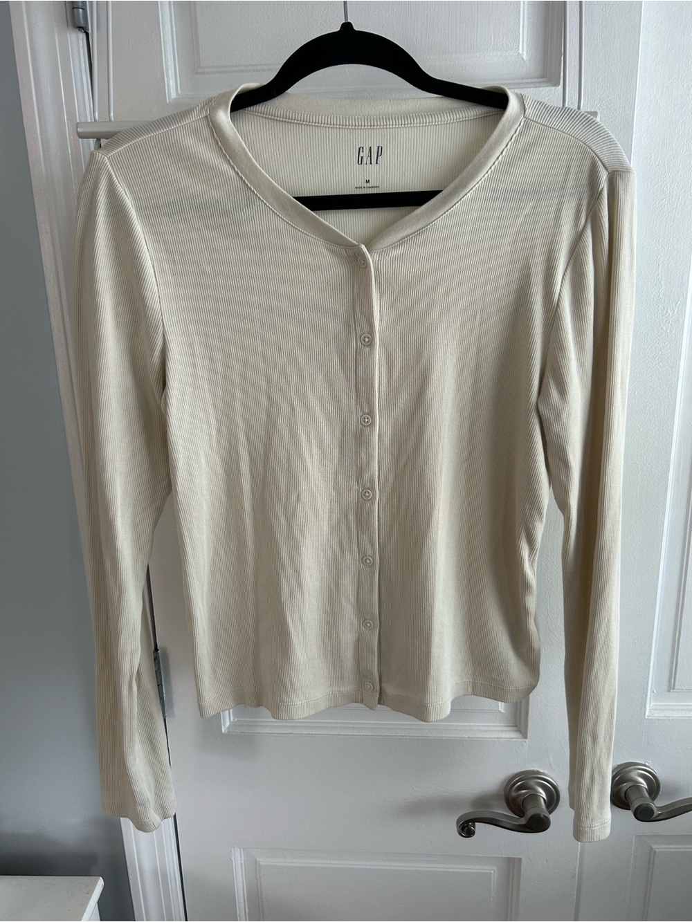 GAP Cream Ribbed Button-Front Cardigan - Picture 2 of 6